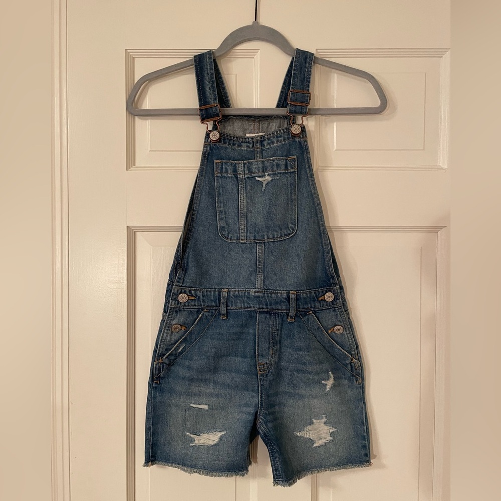 Gap Kids Blue Denim Overalls Shorts Distressed Size Medium 8-9